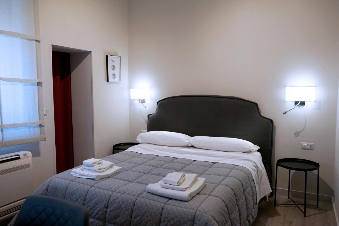 Re Di Smirne By Apulia Accommodation Bari Exterior photo
