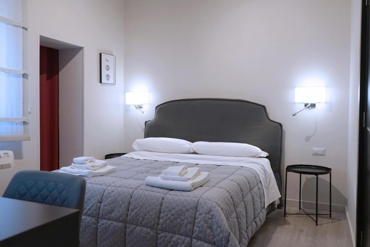 Re Di Smirne By Apulia Accommodation Bari Exterior photo