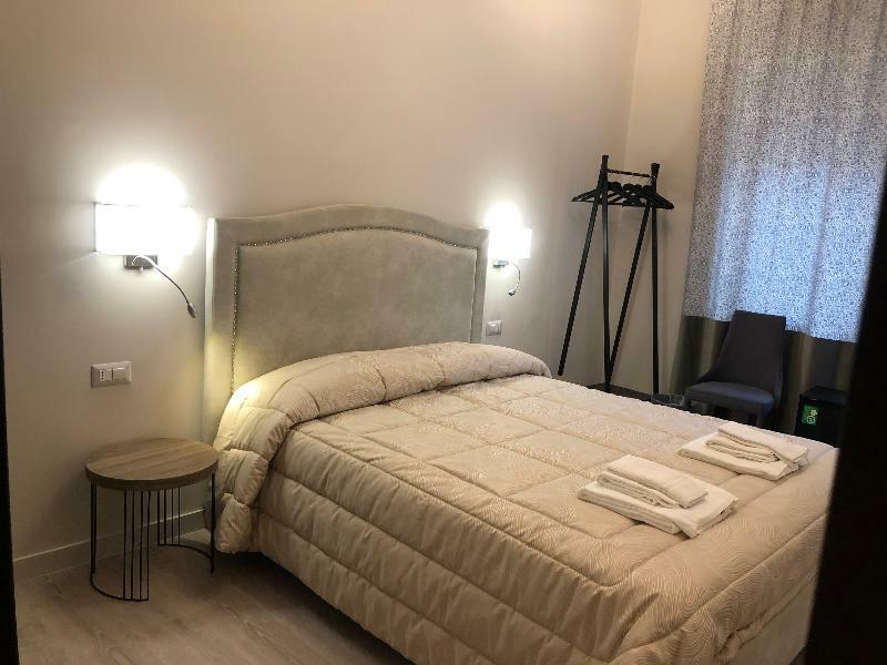 Re Di Smirne By Apulia Accommodation Bari Exterior photo